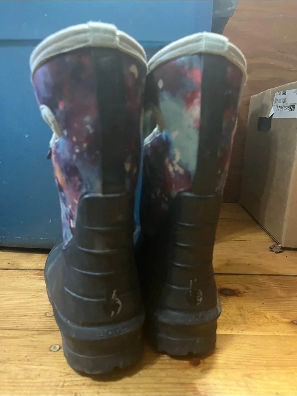 Bogs Kids Waterproof Pull-On Boots size 12